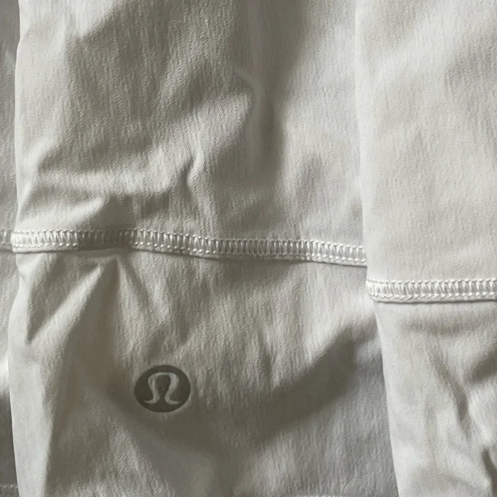 #094, Lululemon pace rival mid rise tennis skirt, size 8